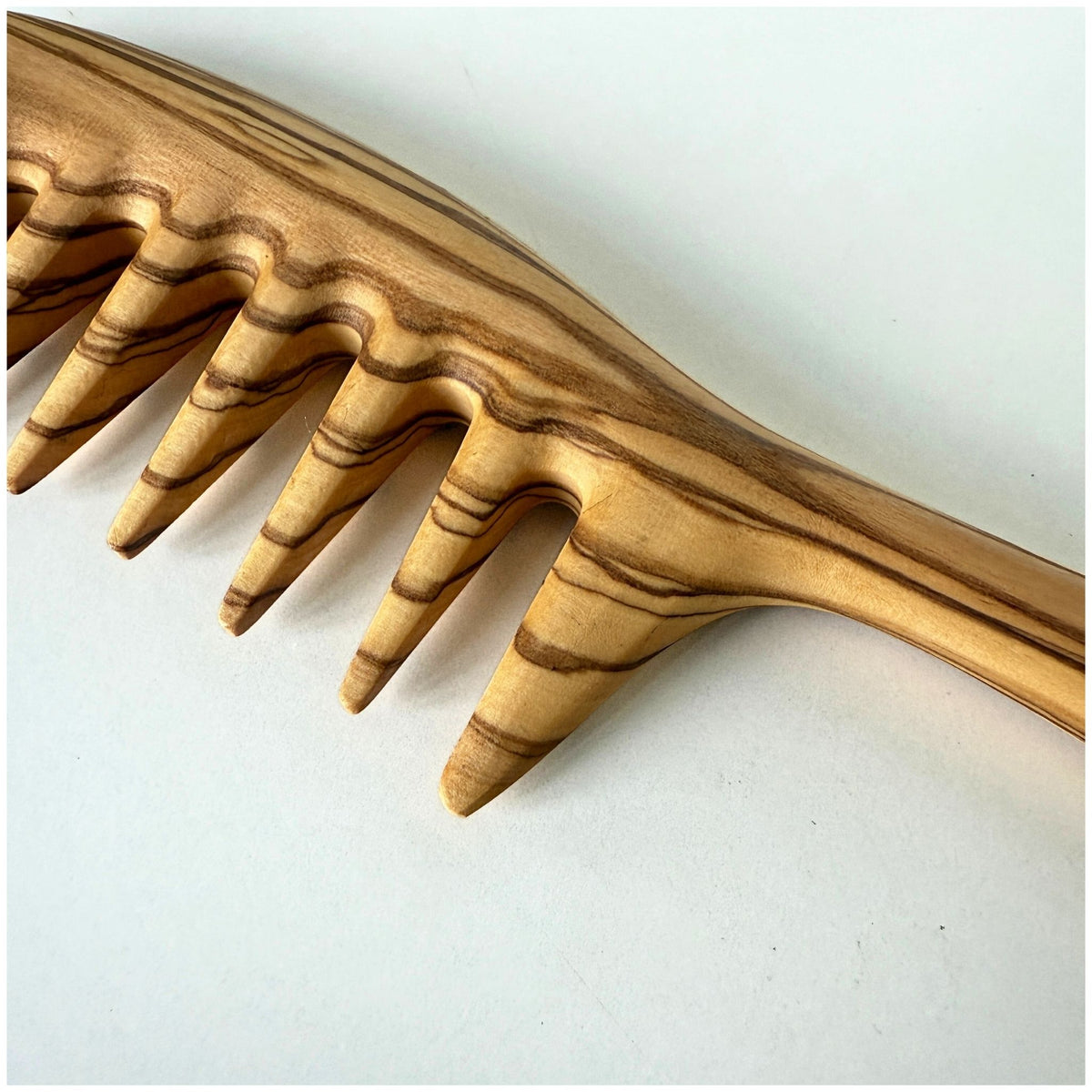 Helene Olive Wood Wide-Tooth Handle Comb – Personalized, Natural and Stylish
