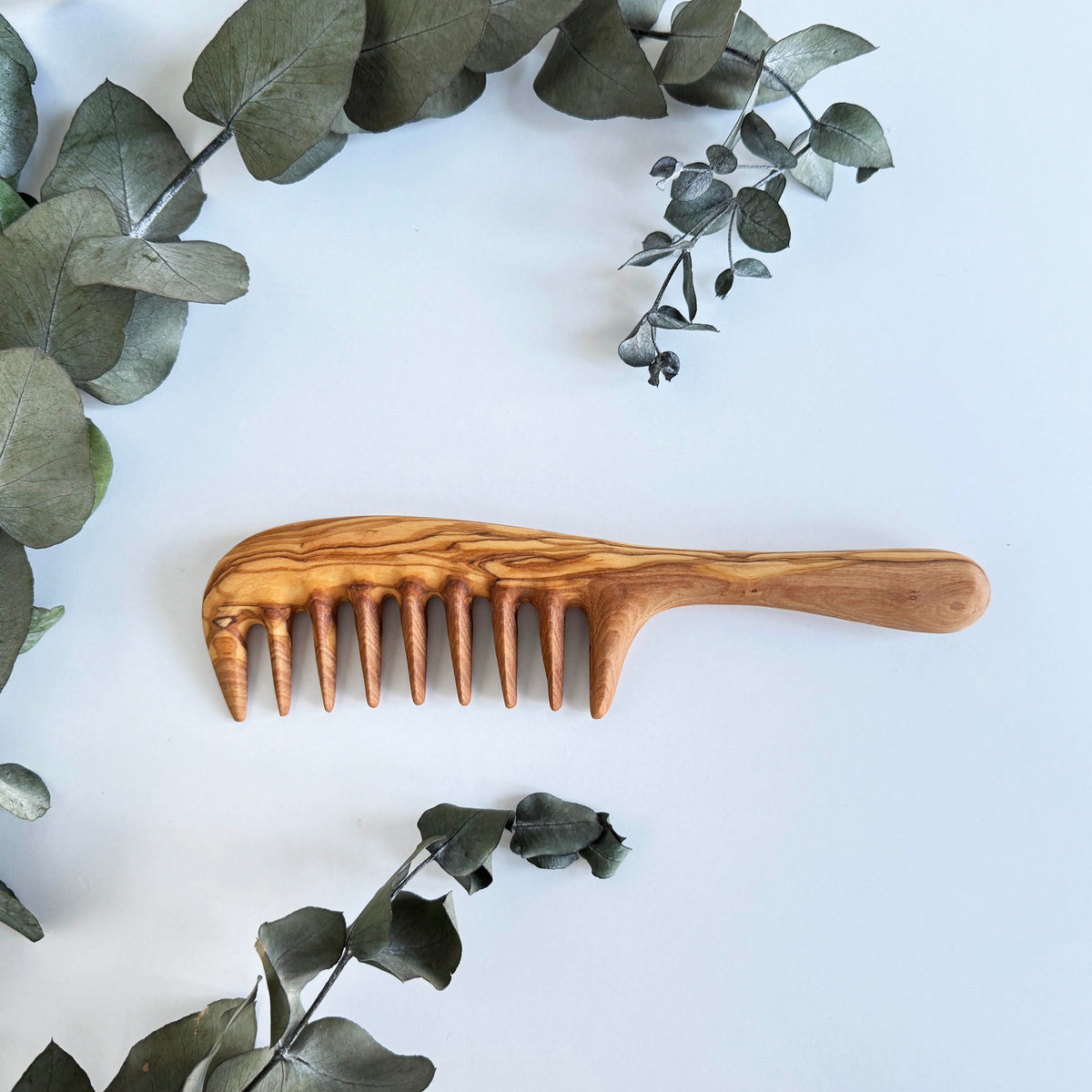 Helene Olive Wood Wide-Tooth Handle Comb – Personalized, Natural and Stylish